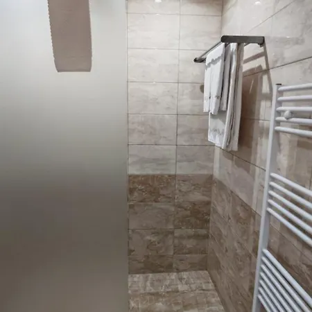 Della Rosa Отель