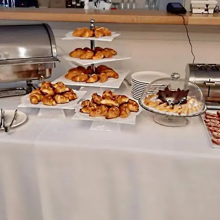 Della Rosa Отель 4*