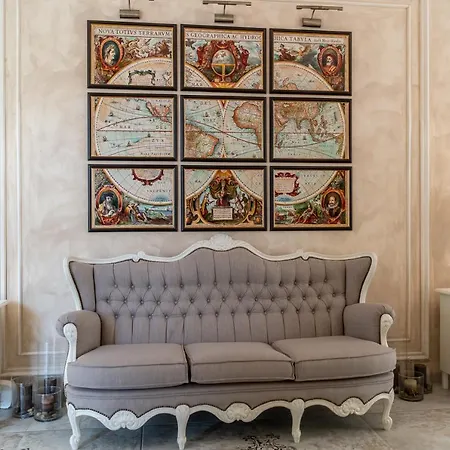 Della Rosa 4*
