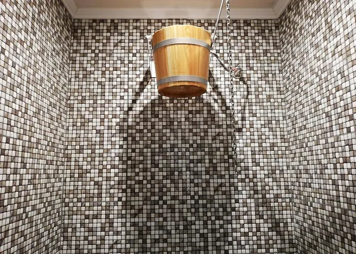 Della Rosa فندق 4*