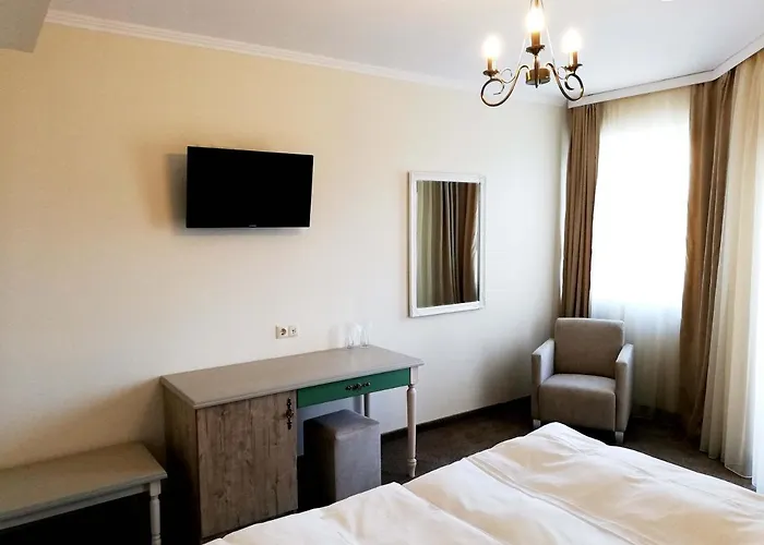 Ξενοδοχείο Della Rosa 4*